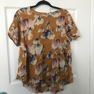 Floral flowy blouse